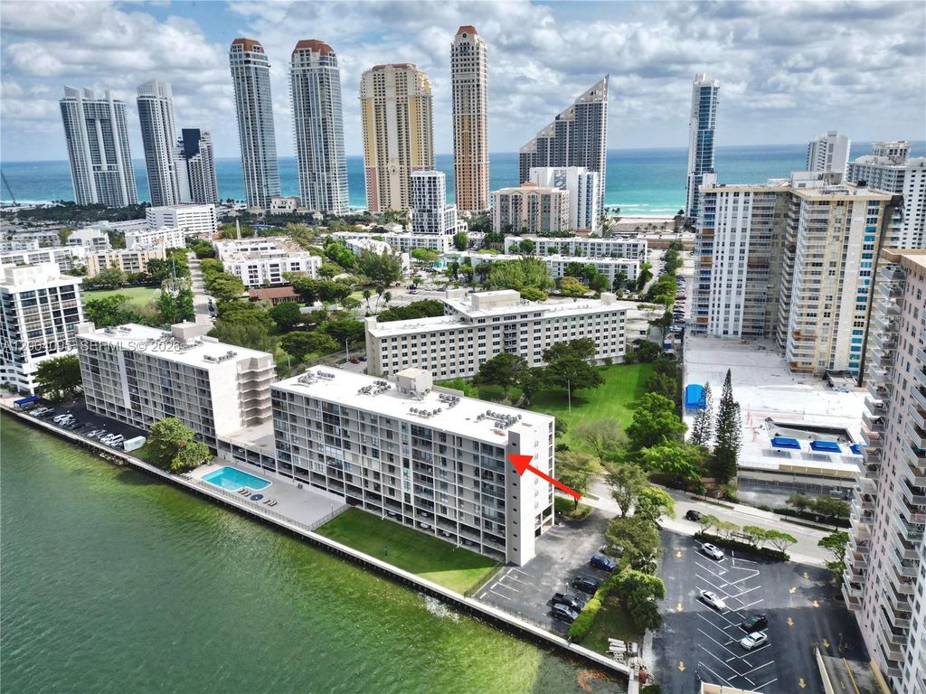 17500 N Bay Rd S907, Sunny Isles Beach, FL 33160