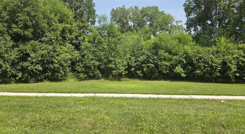 39648 Dequindre Road, Sterling Heights, MI 48310