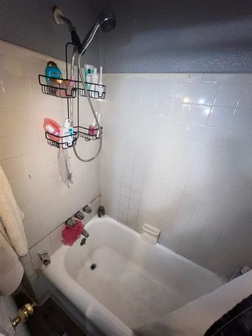 19225 Conley Street, Detroit, MI 48234