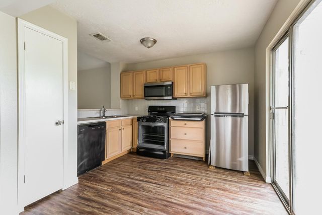 22319 Meadowrock Drive, Spring, TX 77389