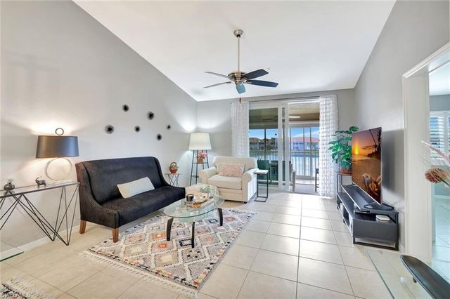 6270 Huntington Lakes CIR # 204, Naples, FL 34119