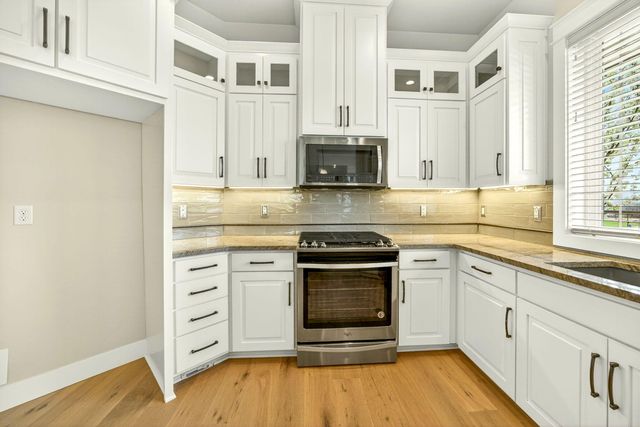 4007 Shamrock Drive, Medford, OR 97504