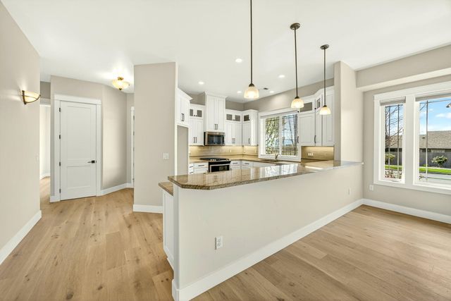 4007 Shamrock Drive, Medford, OR 97504