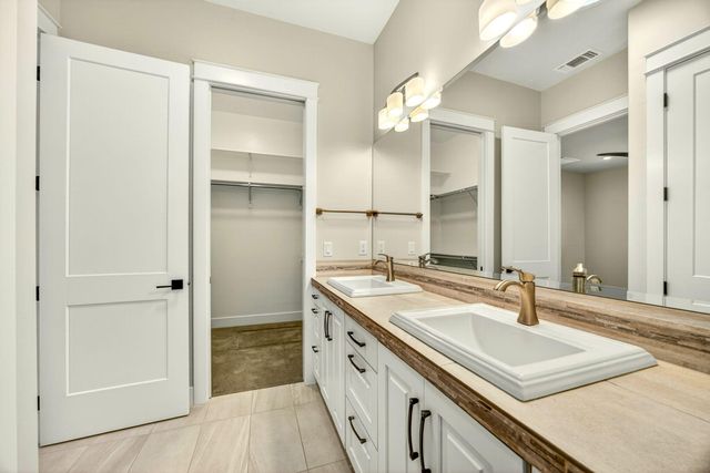 4007 Shamrock Drive, Medford, OR 97504