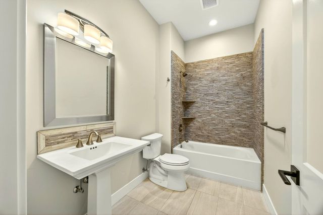 4007 Shamrock Drive, Medford, OR 97504