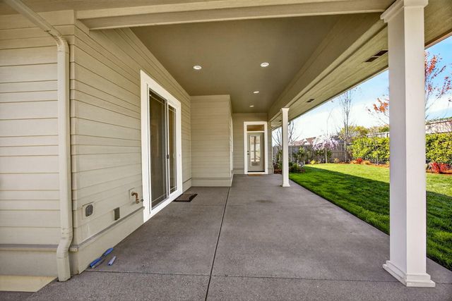 4007 Shamrock Drive, Medford, OR 97504