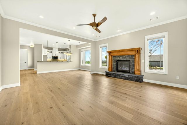 4007 Shamrock Drive, Medford, OR 97504