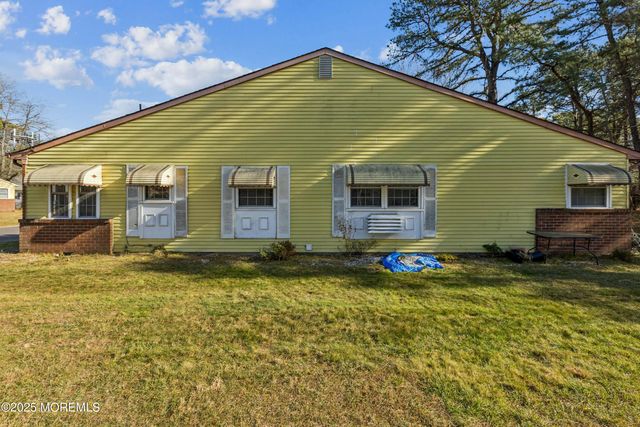 7B Greenwood Lane 62, Whiting, NJ 08759