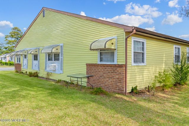 7B Greenwood Lane 62, Whiting, NJ 08759