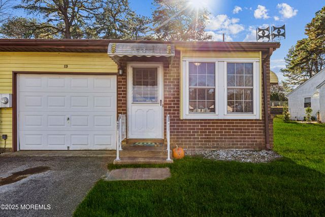 7B Greenwood Lane 62, Whiting, NJ 08759
