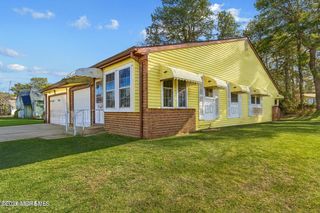 7B Greenwood Lane 62, Whiting, NJ 08759