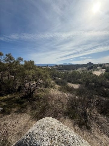 40680 Faure Road, Hemet, CA 92544