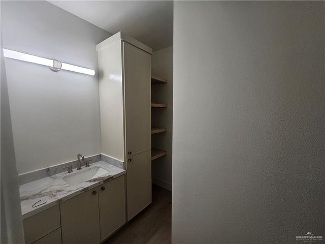 2905 Gumwood Avenue, Mcallen, TX 78501