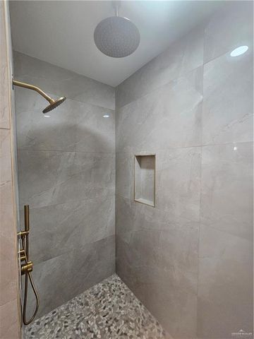 2905 Gumwood Avenue, Mcallen, TX 78501