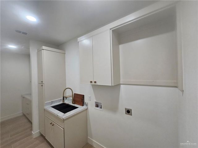 2905 Gumwood Avenue, Mcallen, TX 78501