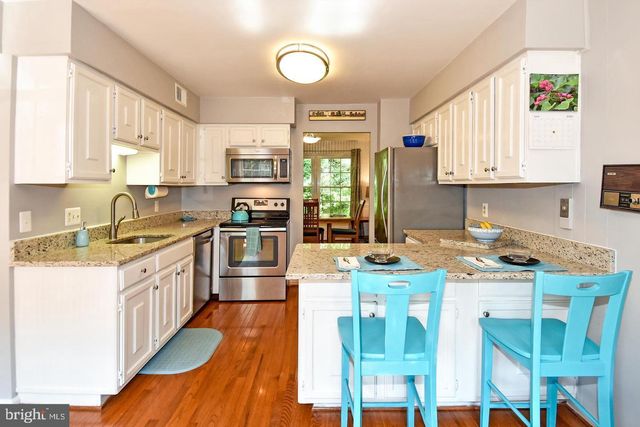 7414 WILLSHIRE HUNT CT, Springfield, VA 22153