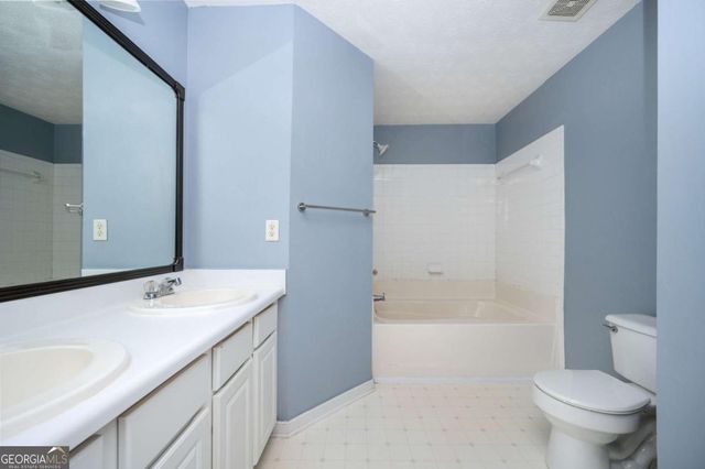 2580 Thorngate Way, Acworth, GA 30101