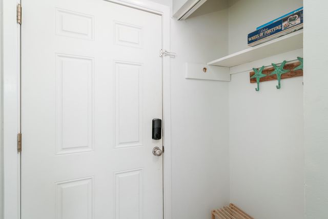 209 W Miracle Strip Parkway, APT B302, Mary Esther, FL 32569