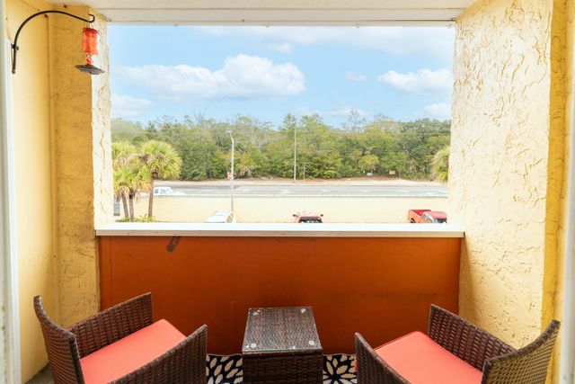 209 W Miracle Strip Parkway, APT B302, Mary Esther, FL 32569