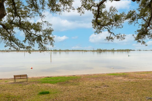 209 W Miracle Strip Parkway, APT B302, Mary Esther, FL 32569