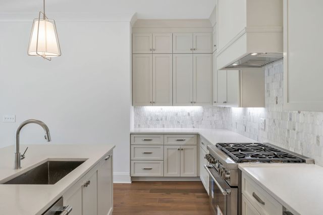 6037 Whitman Rd Unit 203, Franklin, TN 37064