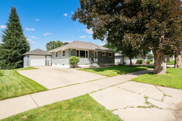 2309 24th Street NW, Rochester, MN 55901