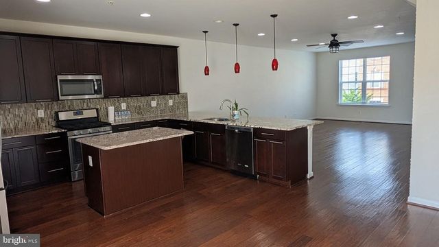7821 TAGGART CT, Elkridge, MD 21075