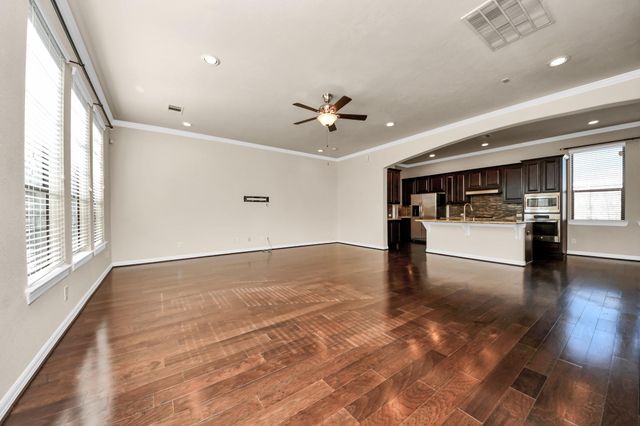 2707 Kings Retreat Circle, Houston, TX 77345