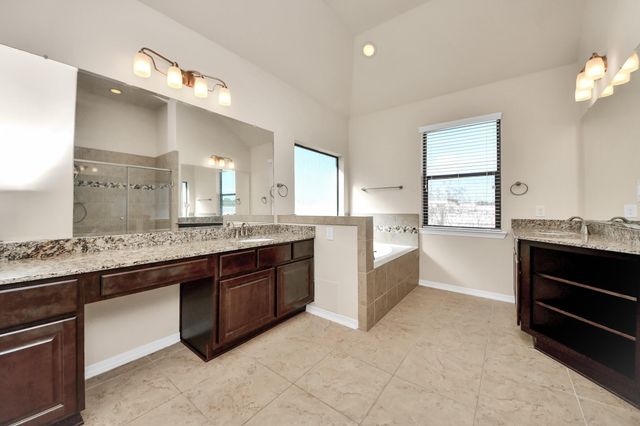 2707 Kings Retreat Circle, Houston, TX 77345