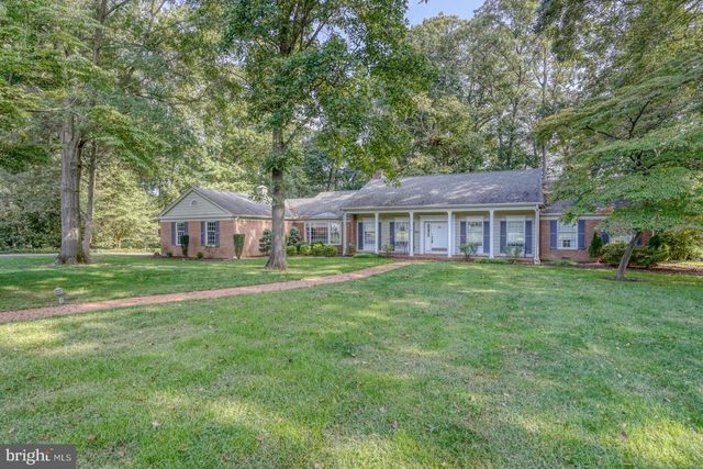 5 STUART DR, Dover, DE 19901
