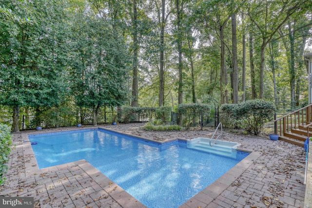 5 STUART DR, Dover, DE 19901