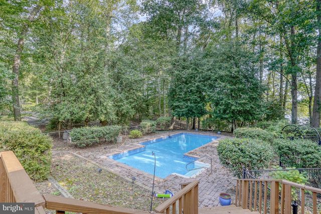 5 STUART DR, Dover, DE 19901
