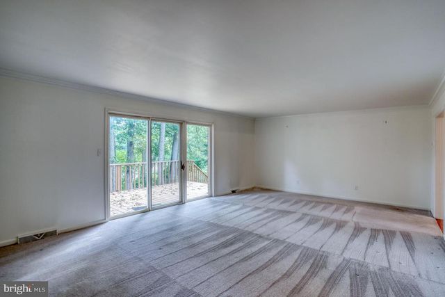5 STUART DR, Dover, DE 19901