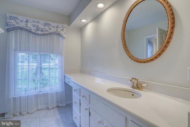 5 STUART DR, Dover, DE 19901