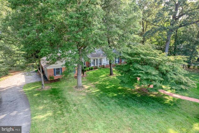 5 STUART DR, Dover, DE 19901