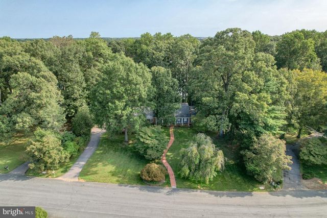 5 STUART DR, Dover, DE 19901