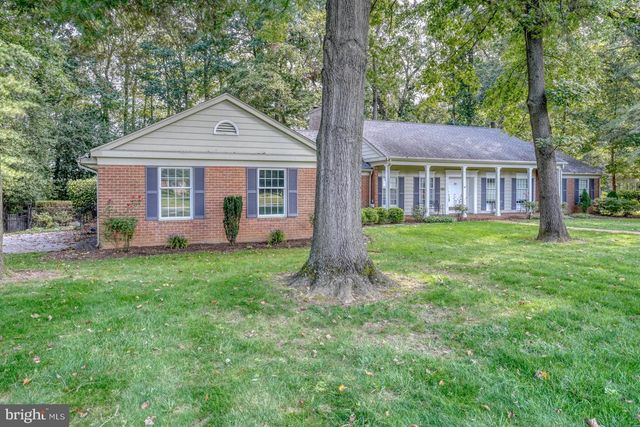5 STUART DR, Dover, DE 19901