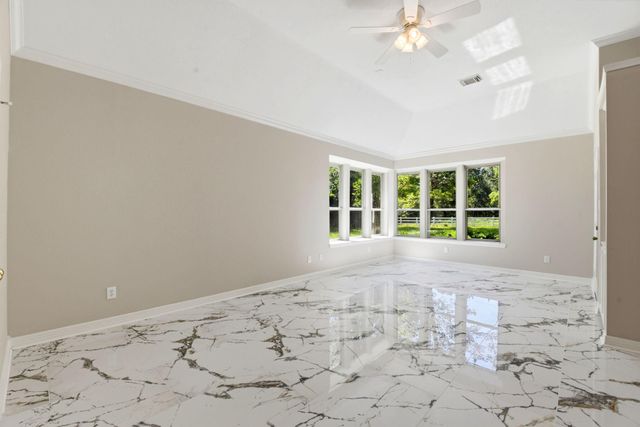 10965 Lake Forest Drive, Conroe, TX 77384