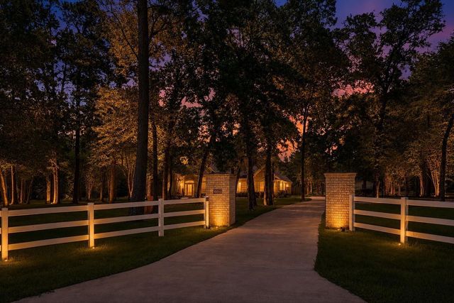 10965 Lake Forest Drive, Conroe, TX 77384