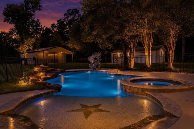 10965 Lake Forest Drive, Conroe, TX 77384