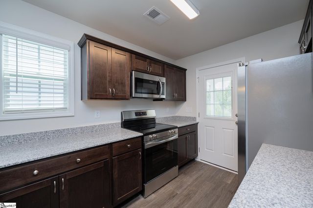 209 Waltham Court, Greenville, SC 29617