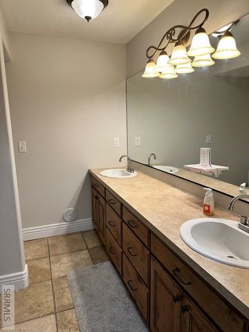 668 Eaglewood Drive, Rexburg, ID 83440