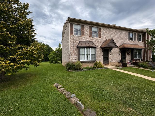 341 KIDWELLY CT, Exton, PA 19341