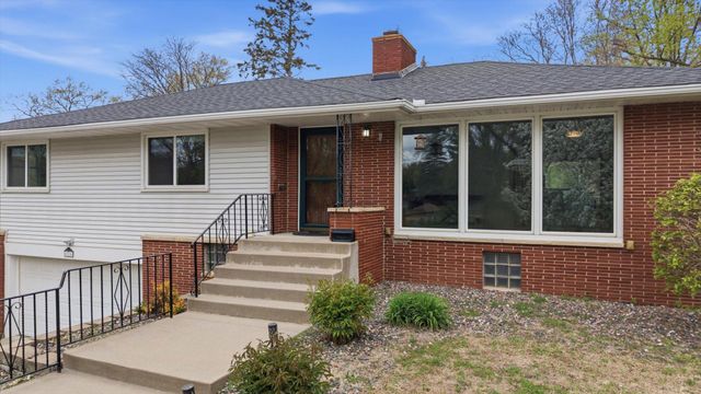 6316 40th Avenue N, Crystal, MN 55427