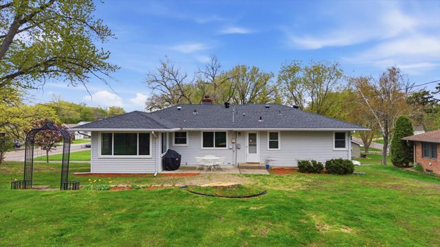 6316 40th Avenue N, Crystal, MN 55427