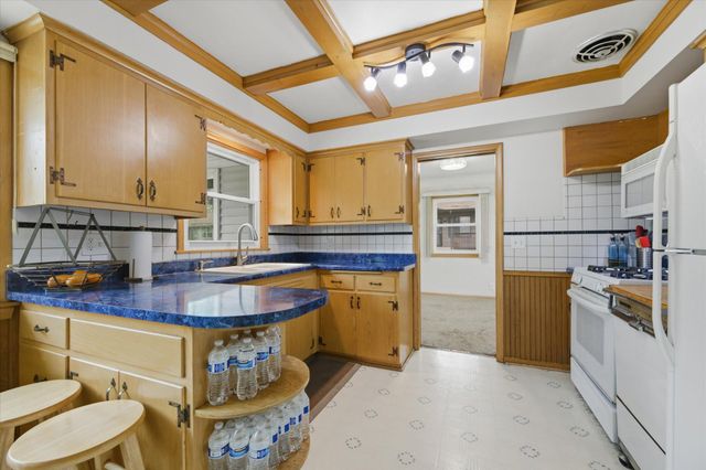 6316 40th Avenue N, Crystal, MN 55427