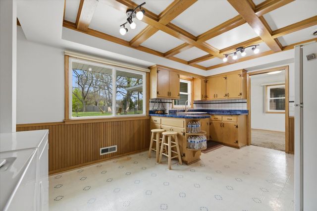6316 40th Avenue N, Crystal, MN 55427