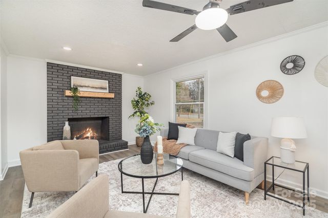 950 Dunlap Roddey Road, Rock Hill, SC 29730