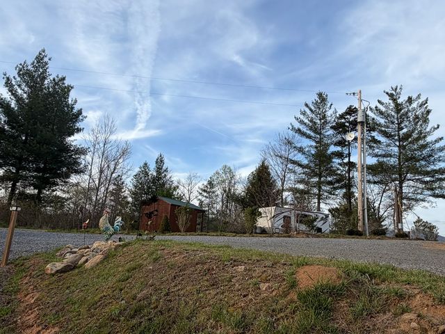 215 Pioneer Estates Road, Murphy, NC 28906