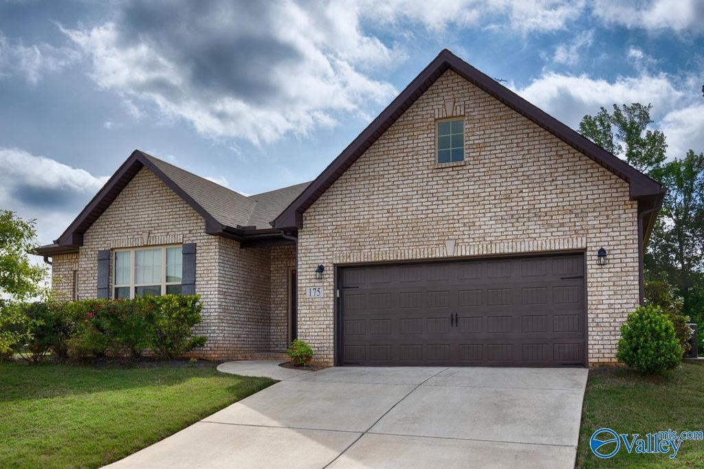 175 Dustin Lane, Madison, AL 35757